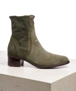 Chicsanctuary.shop239f1c9874 4